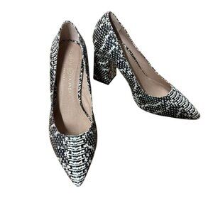 Chinese Laundry Black and White Snakeskin Patterned Block Heel Heels Officecore